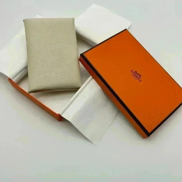 Hermes Calvi Card Holder coin purse Epsom off white Craie new in box - Picture 3 of 15